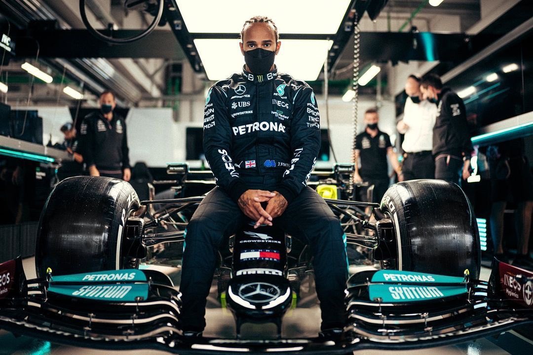 F1 do HEPTACAMPEÃO MUNDIAL Lewis Hamilton (1642 peças)